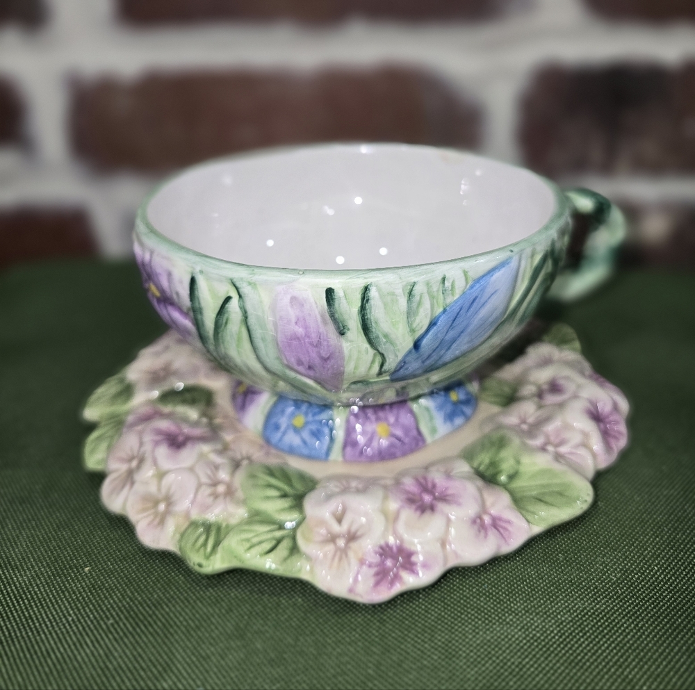 Vintage Hand Painted  Tea Cup & Saucer